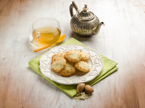 almond cookie