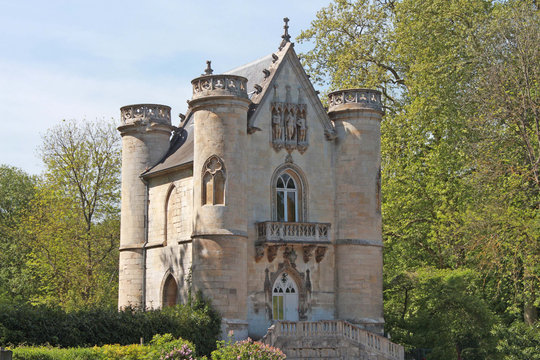 Ch&acirc;teau de la Dame Blanche, Coye la For&ecirc;t