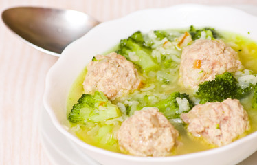 Soup with meatballs, rice and vegetables