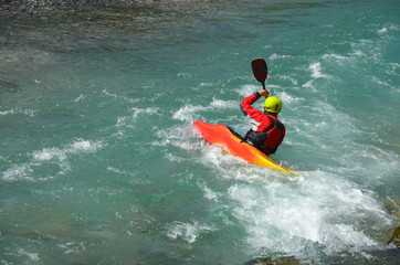 Kajak im Wildwasser, Fluss