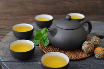 Green tea in cups