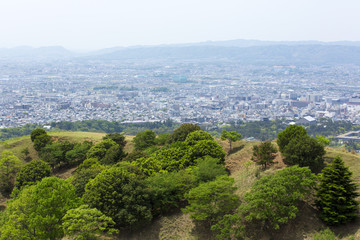 Fototapeta na wymiar 若草山山頂と奈良市街