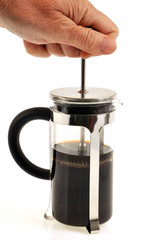 Préparation du café avec une cafetière à piston