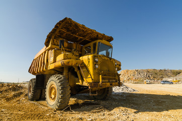 Obraz premium LKW Oldtimer Kipper