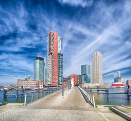 rotterdam skyline