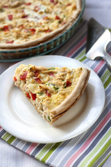 Chicken tart with paprika and goat cheese