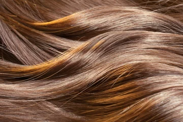 Abwaschbare Fototapete Friseur Schöne gesunde, glänzende Haarstruktur mit hervorgehobenen Strähnen