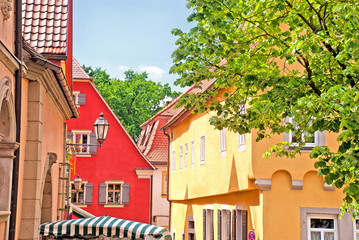 Bunte Häuschen am Marktplatz des fränkischen Volkach am Main