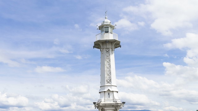 4k Lighthouse on Lac Leman in Geneva, Switzerland