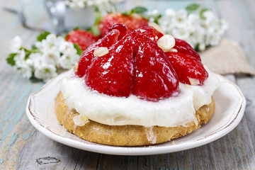 Delicious strawberry cake