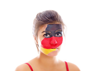 mädchen mit deutsche fahne im gesicht