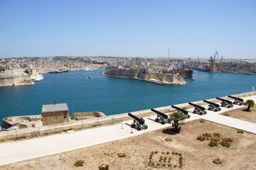 Fototapeta na wymiar beautiful harbour of Malta