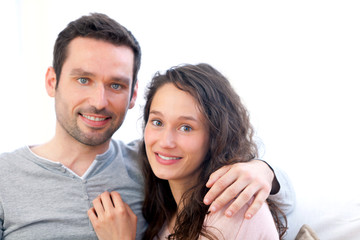 Obraz premium Portrait of a young happy couple