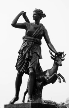 Statue Of Huntress Diana
