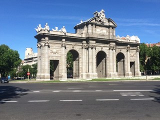 Fototapeta na wymiar Madrid - Puerta de Alcala