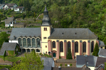 Fototapeta na wymiar Kościół Świętego Klemensa Heimbach