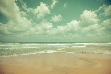 Fototapeta na wymiar Idyllic tropical beach