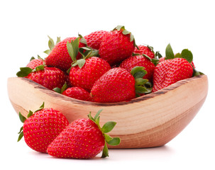 Strawberries in wooden bowl cutout
