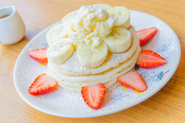 Pancake strawberry banana