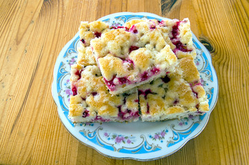 Currant cake