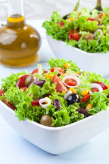 Fresh Mexican salad with olives and red beans