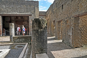 Gli scavi di Ercolano - Napoli