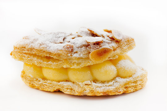 Mini cream dessert