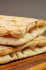 slices of bread on a wooden board