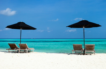 Obraz na płótnie Canvas Idyllic tropical beach at Maldives