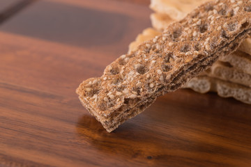Brown and creamy crispbreads