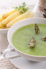 Green asparagus soup