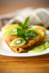 Pancakes with kiwi