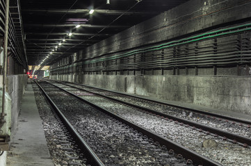 Fototapeta na wymiar Empty Subway Tunnel