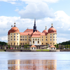 Fototapeta na wymiar Schloss Moritzburg