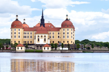 Fototapeta na wymiar Zamek Moritzburg