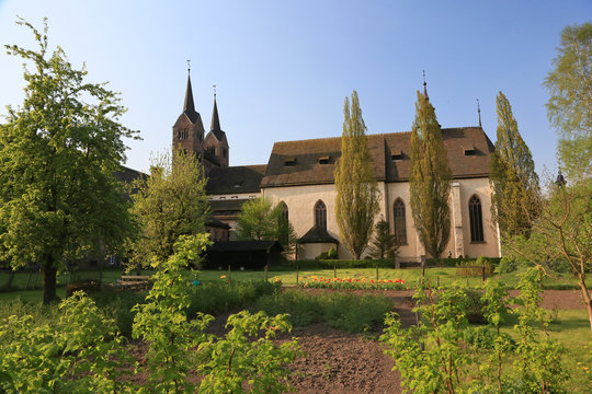 Kloster Corvey Gartenansicht