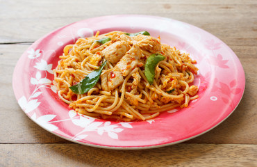 Stir Fried Spaghetti with Chicken in Chilli paste