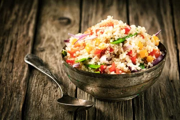 Crédence de cuisine en verre imprimé Plats de repas Healthy vegetarian quinoa recipe