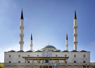 Fototapeta na wymiar Kocatepe Mosque in Ankara. Turkey
