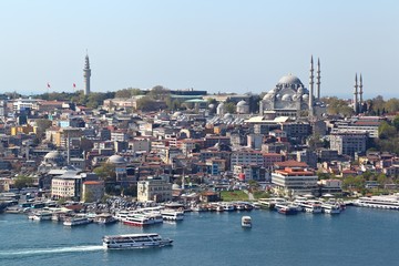 Fototapeta na wymiar Istanbul on the waterfront