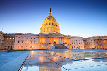 Fototapeta na wymiar The United States Capitol building
