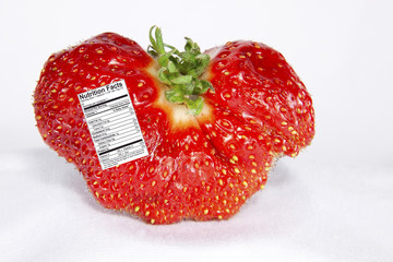 Strawberry with Nutritional Fact label 