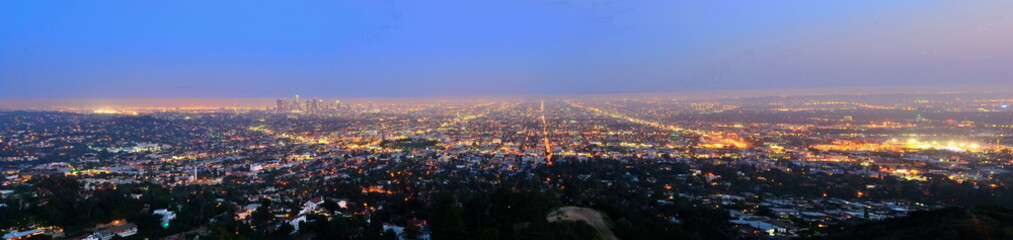 Fototapeta na wymiar Night Los Angeles