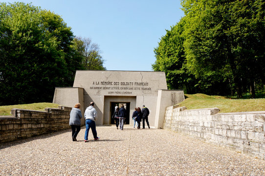 Kriegsgr&auml;ber-Gedenkst&auml;tte Verdun