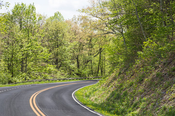 Fototapeta na wymiar Road view in mountains in Virginia