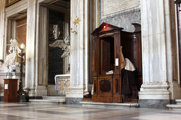 Rome - Sainte-Marie-Majeure / confessionnal  