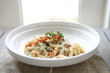 Fusilli spaghetti carbonara