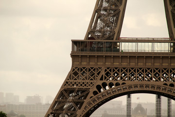 Paryż - 64936351
