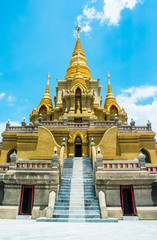 Fototapeta premium public golden stupa relegion of thailand