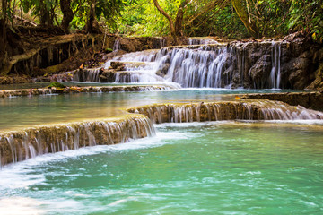 Kuang Si waterfall